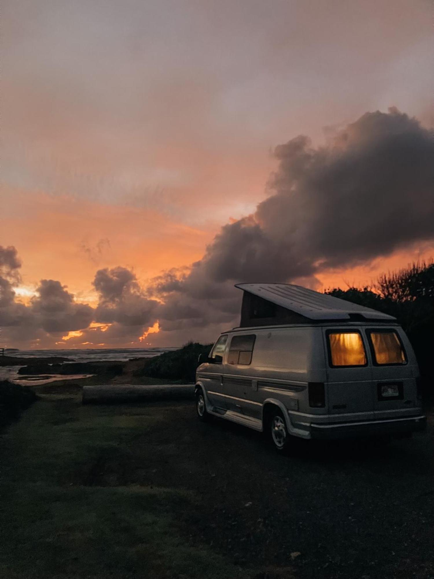Oahu Camper Adventures Hotel Kailua Eksteriør billede